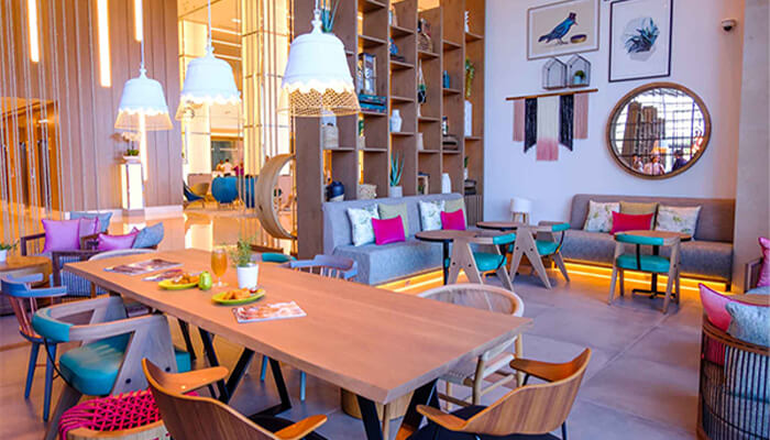Zeste Café – Holiday Inn DFC - Truelux